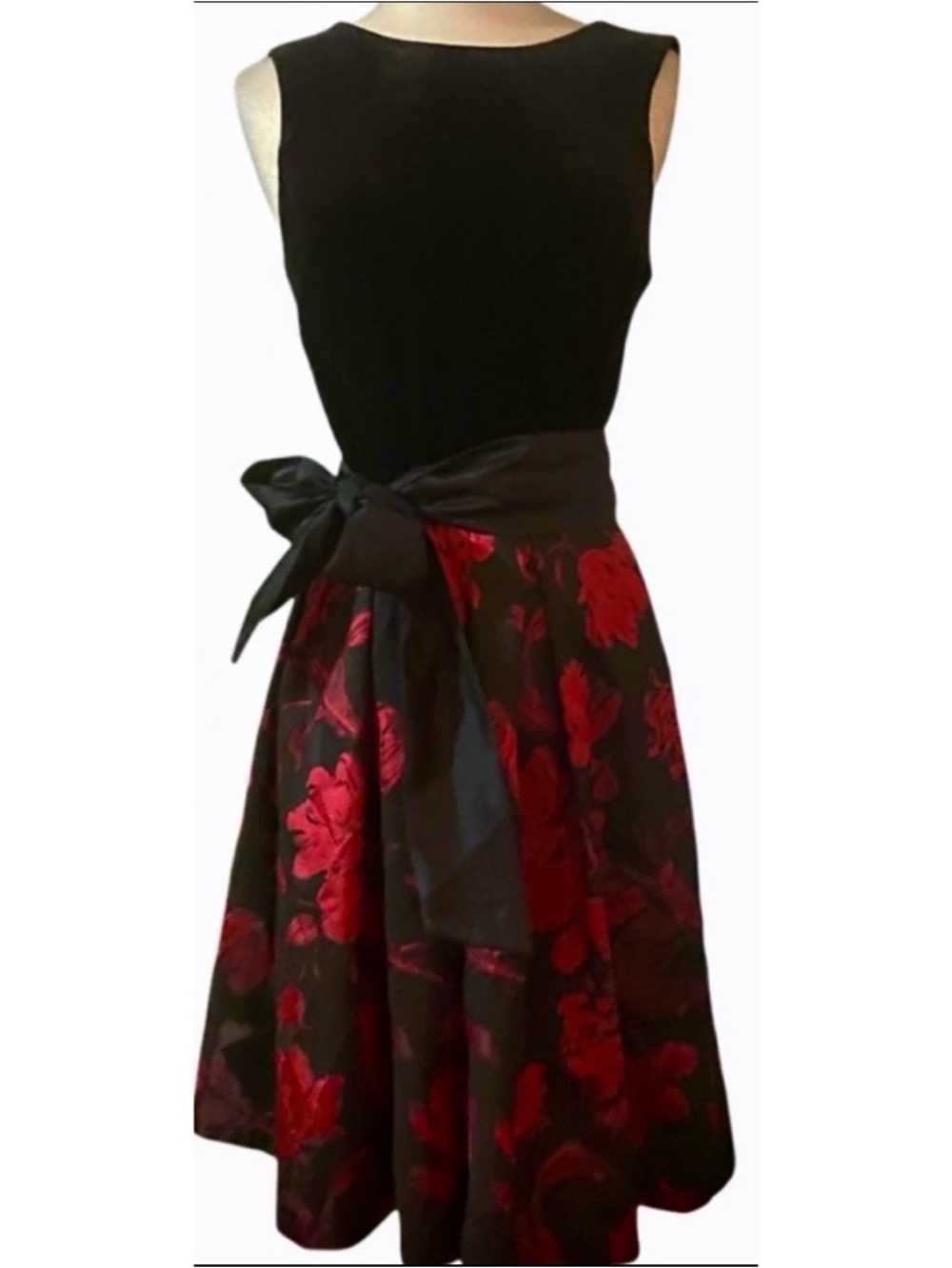 CATO Red/Black Floral Satin Fit and Flare Swing A-Line Dress Size 14